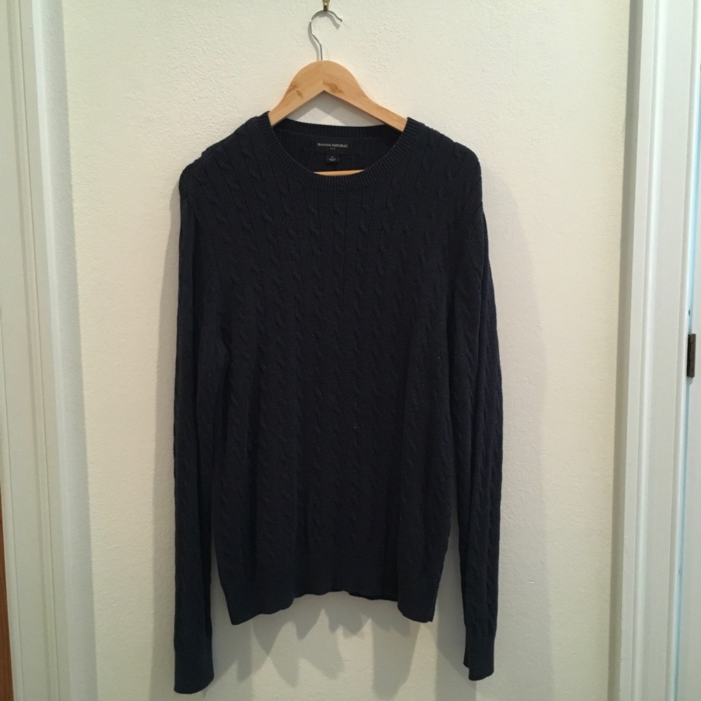 Men’s Banana Republic Sweater - Size Medium
